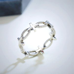 Minimalist Retro Style Cross Engraved Faith Ring