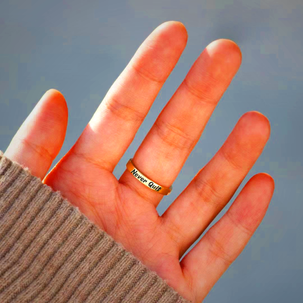 925 Silver Cross Minimalist "Never Quit" Ring: A Symbol of Belief and Uplift