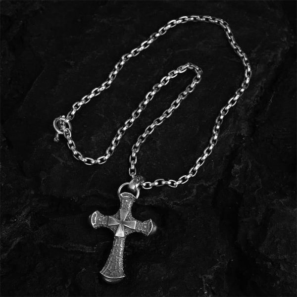925 Sterling Silver Classic & Vintage Crucifix Necklace: Blending Historical Aesthetics with Modern Craftsmanship