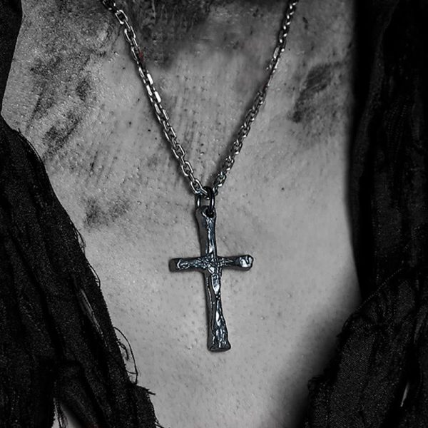 Christianartworkshop 925 Sterling Silver Dark Style Cross Necklace: A Symbol of Faith