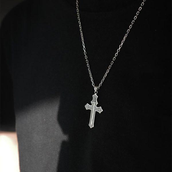 925 Sterling Silver Vintage & Classic Crucifix Life's Victory Necklace: Emblem of Divine Triumph