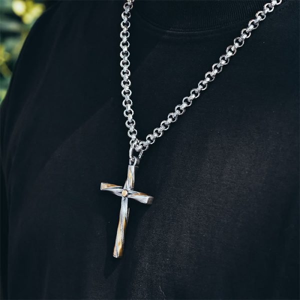 Christianartworkshop 925 Sterling Silver Spiral Cross Necklace: A Modern Tribute to Faith