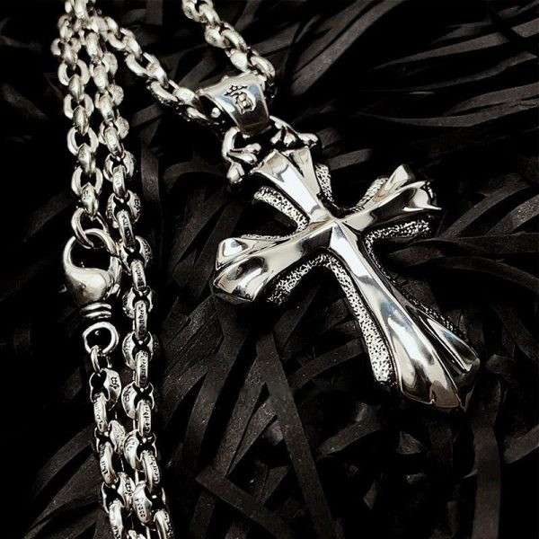 925 Sterling Silver Modern & Minimalist Crucifix Necklace: Simple Design for the Devout