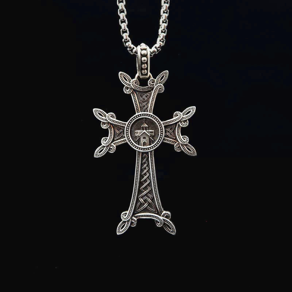 925 Sterling Silver Celtic Crucifix Necklace: A Timeless Blend of Faith and Artistry