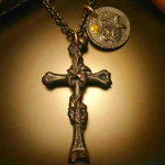 925 Sterling Silver Cross & Flower Necklace: the Confluence of Retro Charm and Divine Imagery