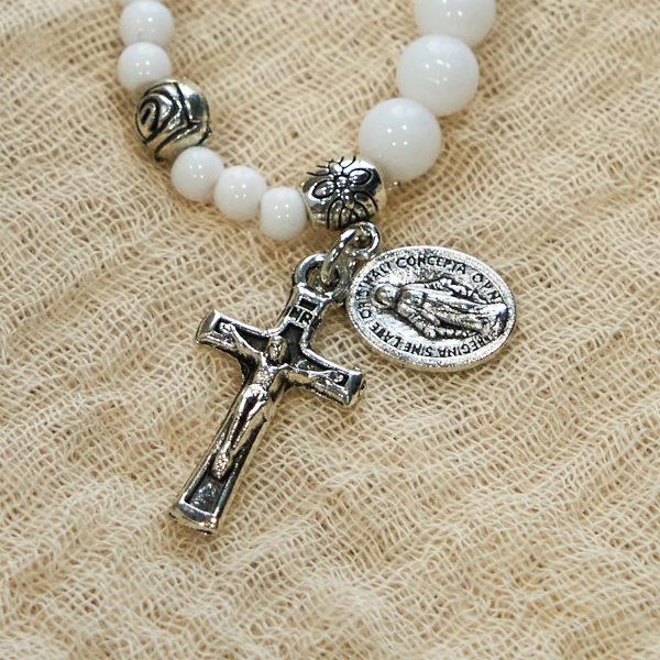 Christianartworkshop 6mm White Bead Miraculous Medal & Crucifix Rosary Bracelet: A Symbol of Faith