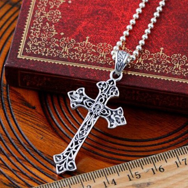 925 Sterling Silver Vintage & Minimalist Style Cross Necklace: Distinctive Symbol of Faith