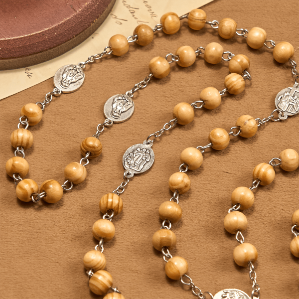 Olive Wood Rosary Featuring Our Lady Medal: Divine Devotion in Every Bead