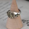 925 Sterling Silver Vintage Style Intricate Carved Praying Hands Ring