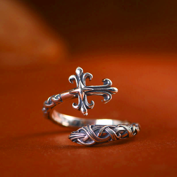 Retro 925 Silver Cross Ring with Delicate Vine Engravings: Pure Expression of Faith