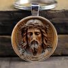 Classic Style Divine Jesus with Crown of Thorns Keychain: Timeless Symbol of Spiritual Redemption