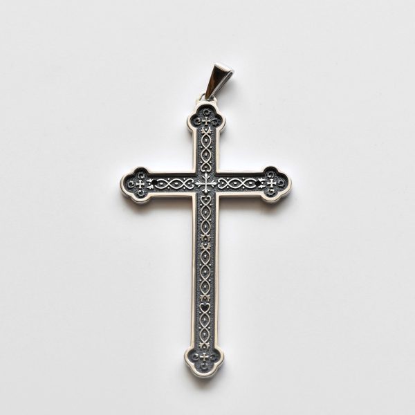 Retro Sterling Silver Amulet INRI Cross Pendant Necklace: A Emblem of Grace