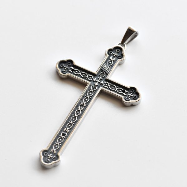 Retro Sterling Silver Amulet INRI Cross Pendant Necklace: A Emblem of Grace