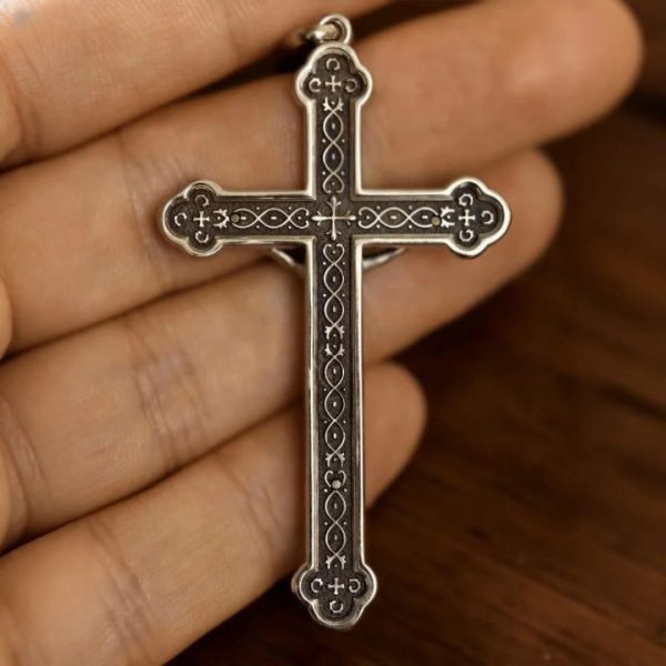 Retro Sterling Silver Amulet INRI Cross Pendant Necklace: A Emblem of Grace