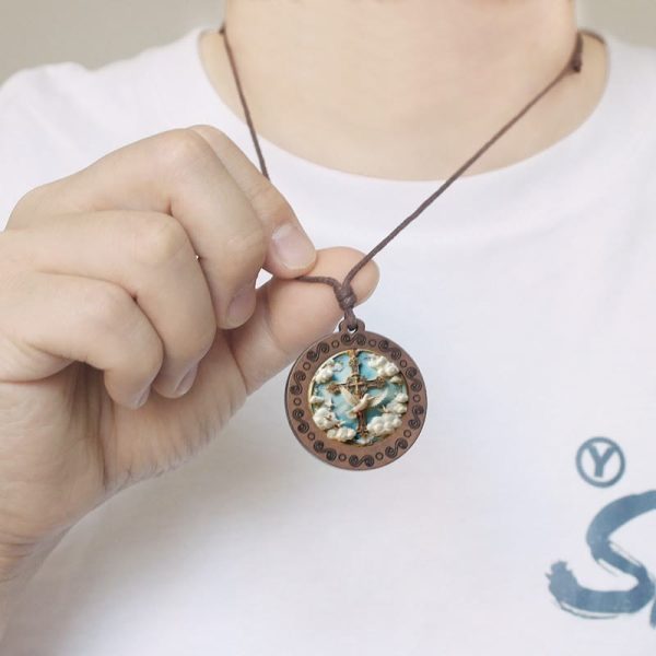 Christianartworkshop Holy Spirit Dove & Cross Necklace: A Visual Expression of Devout Faith