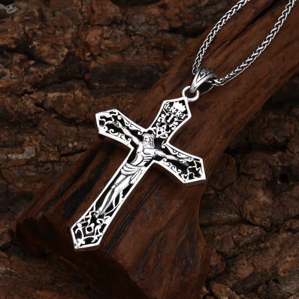 Vintage - Style Sterling Silver INRI Crucifix Pendant: A Timeless Emblem of Sacrifice and Grace