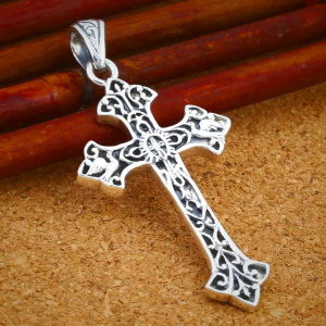 Vintage Filigree Silver Cross Ornament Pendant: A Cherished Symbol of Spiritual Connection