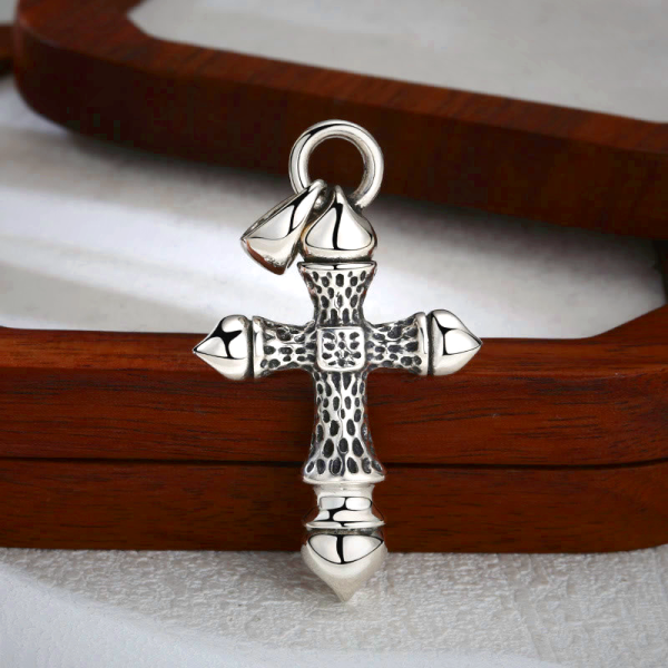 Artistic Textured Silver Cross Pendant: A Unique Blend of Art and Belief