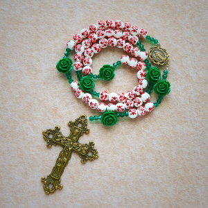 Red Floral Ceramic Beads Rosary with Green Rose: The Garden of Mary's Love