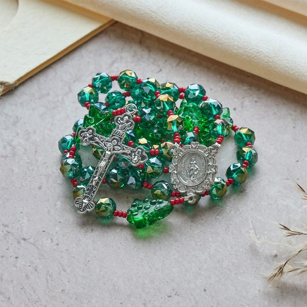 Joyful Green Tree of Hope Christmas Rosary: Celebrate Christ's Birth