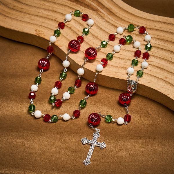 Christmas Crystal Rosary with Cross: Faithful Celebration & Heavenly Bond