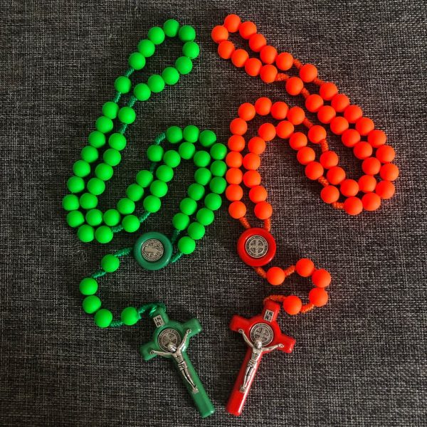 Christianartworkshop St. Benedict Medal & Crucifix of 10 mm Round Multicolor Fluorescence Acrylic Nylon Cord Rosary