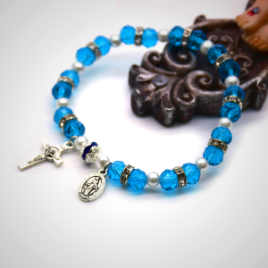 Crystal Beads Stretch Bracelet with Crucifix and Miraculous Medal